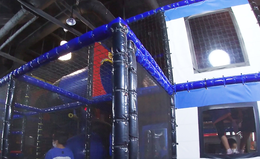 大人は入室禁止!レゴシティプレイゾーン