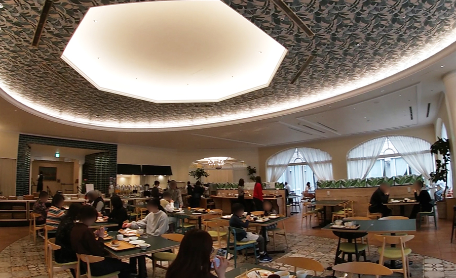 1Fレストラン「ラヴァンドル」での朝食風景