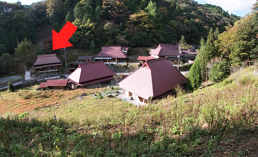 センター棟の横の丘を登るとglaminka-SAYOを一望することが出来ます