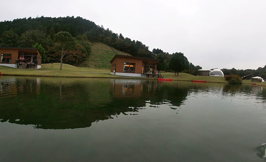 グランエレメント、池1