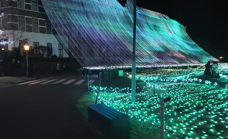夜のイルミネーションがすごすぎる「アートガーデン」
