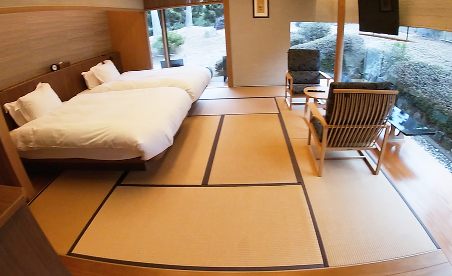 和室タイプとなったマスターベッドルームはアメニティも充実