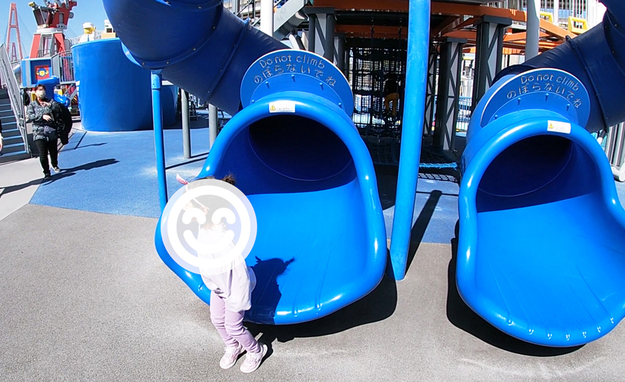 船の形をした公園「ザ・ワーフ」