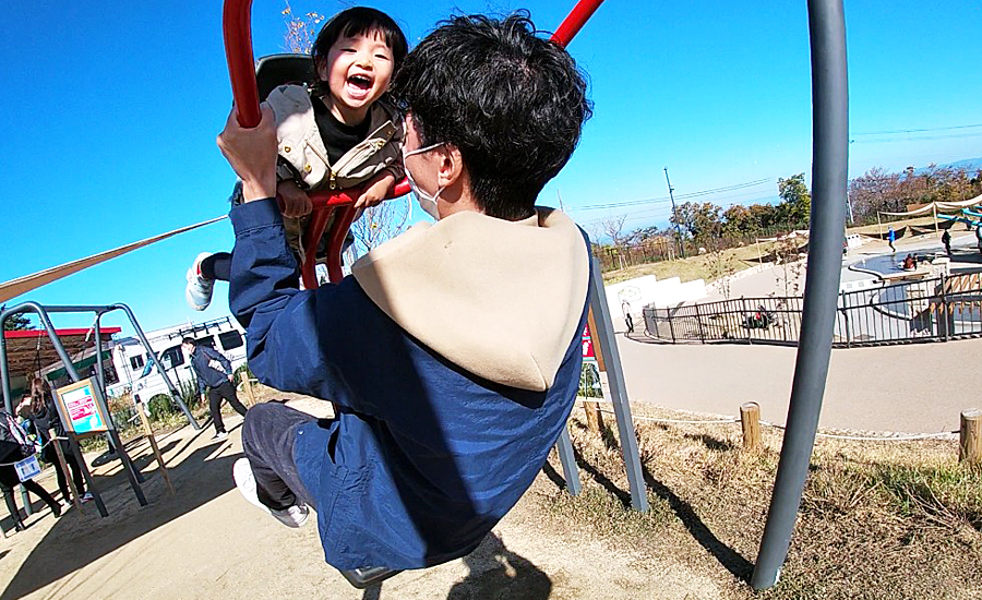 生駒山上遊園地ITADAKIのスウィングバレー