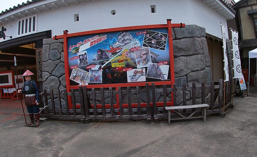 3歳には少し早いかもしれない「レーザーミッション脱出の城」