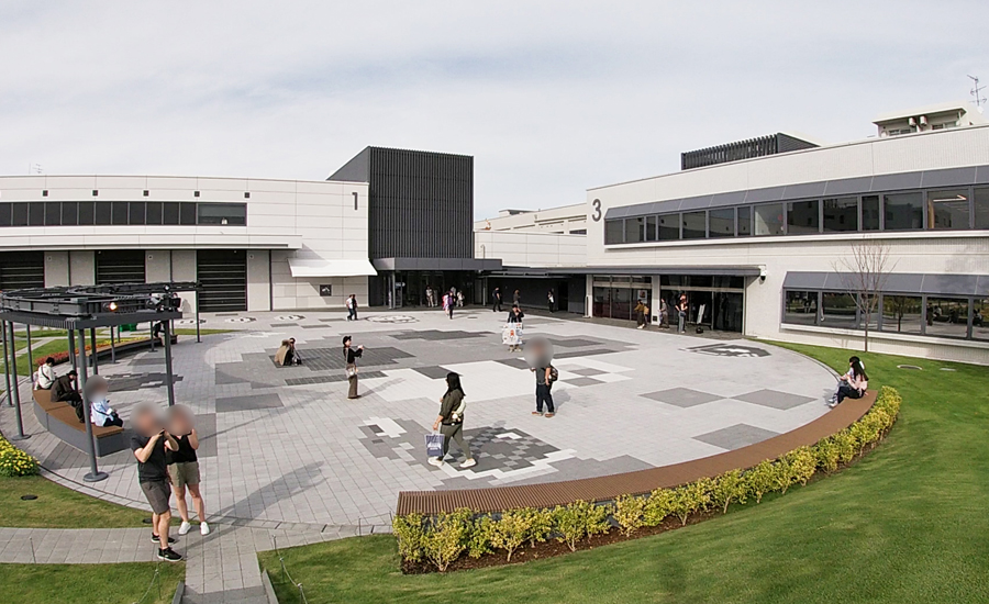 任天堂の元修理工場をリノベーションして完成