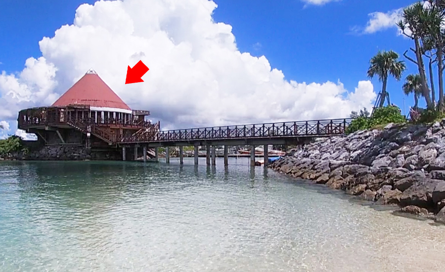 ルネッサンスリゾートのビーチにある炭火焼レストラン「海風(うみかじ)」