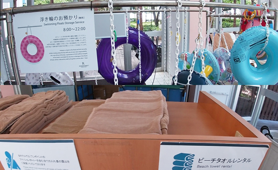 屋内プールには浮き輪を無料で預けて置けるラックや、無料のレンタルタオルなども置かれています