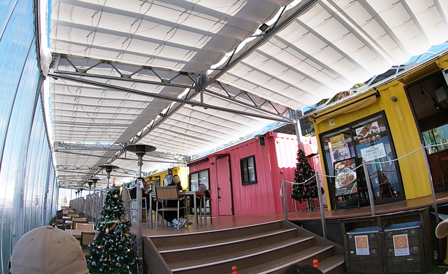 メインのウッドテラスはビニールテントで冬も快適2