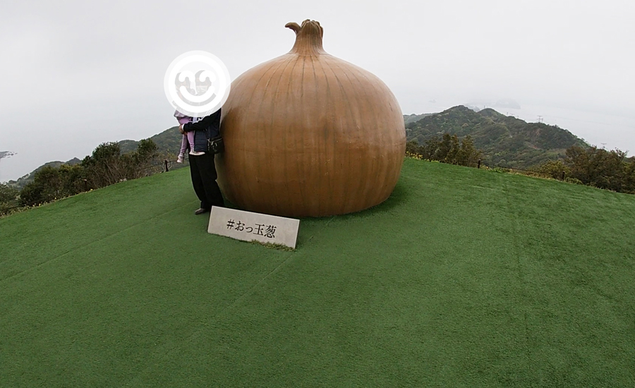 メインの巨大玉ねぎ「おっ玉葱」